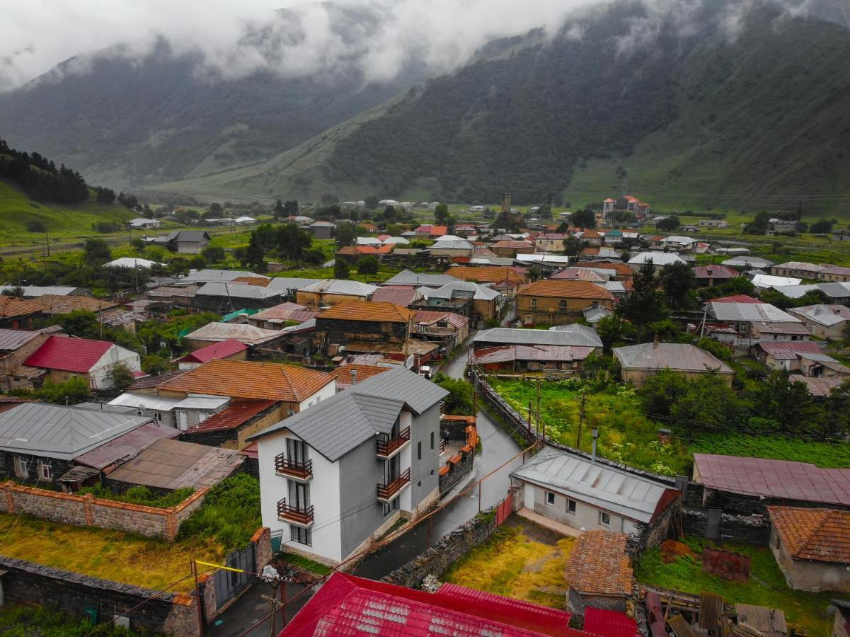 Sno Inn Kazbegi Bagian luar foto
